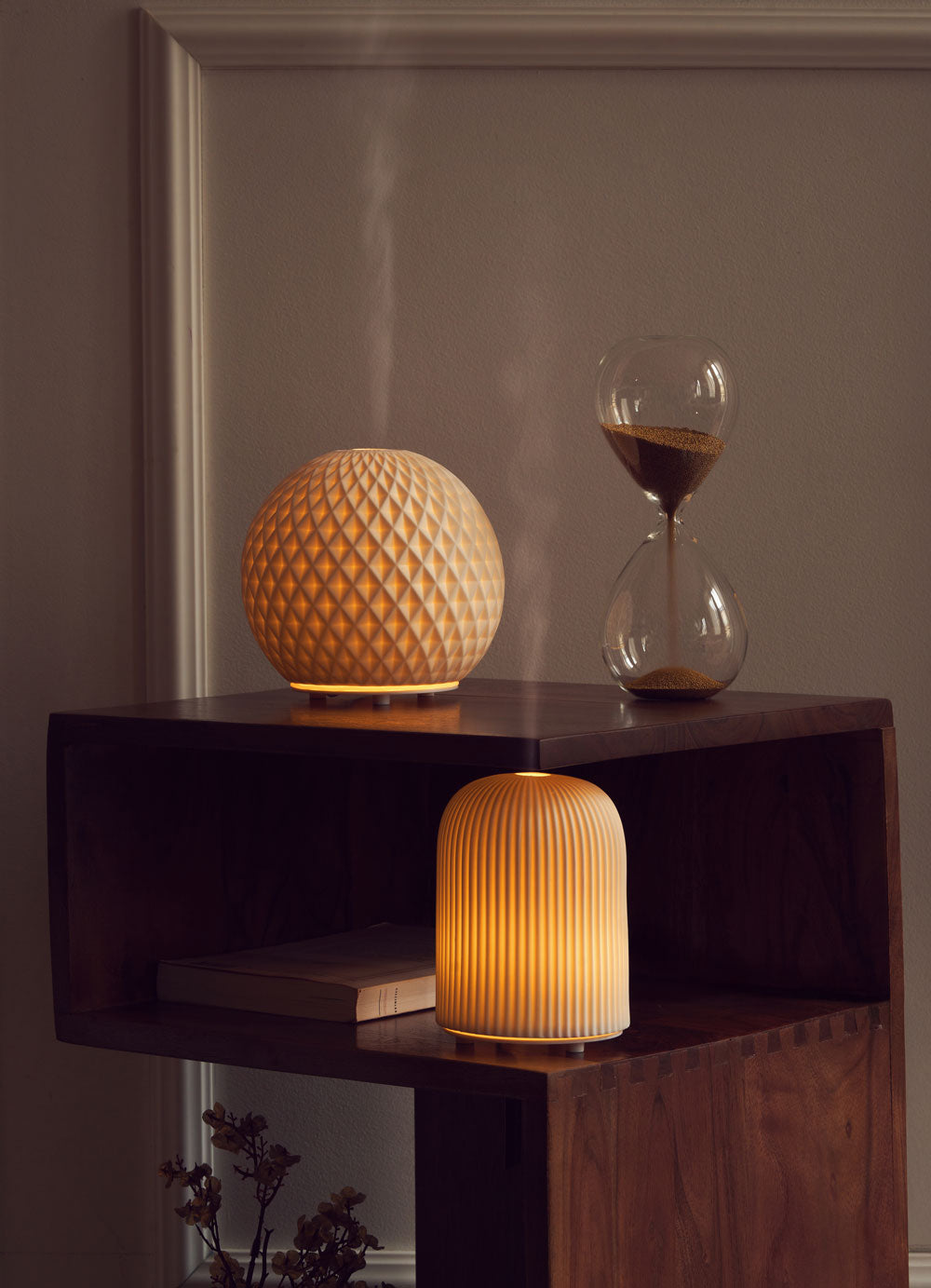 Decoratieve accenten en parfumverspreiding in elk interieur