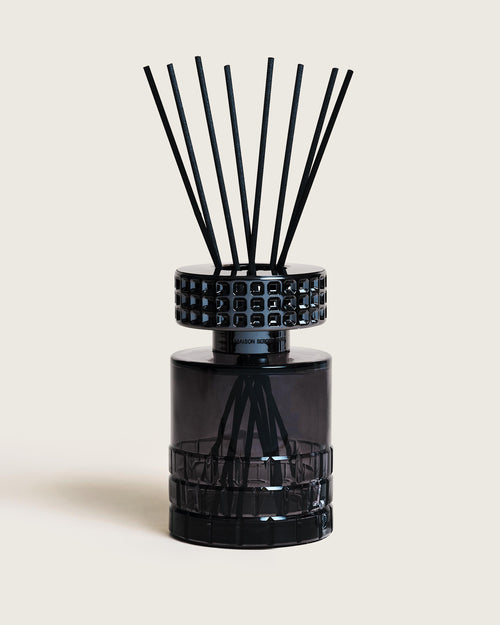 Log in om Parfumsticks Celebration Noir Oud Hypnotique aan verlanglijst toe te voegen